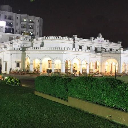 Hotel Harsh Ananda Аллахабад Экстерьер фото